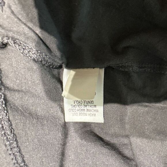 Elle Decorative Grey Long Sleeve Top - Picture 5 of 6